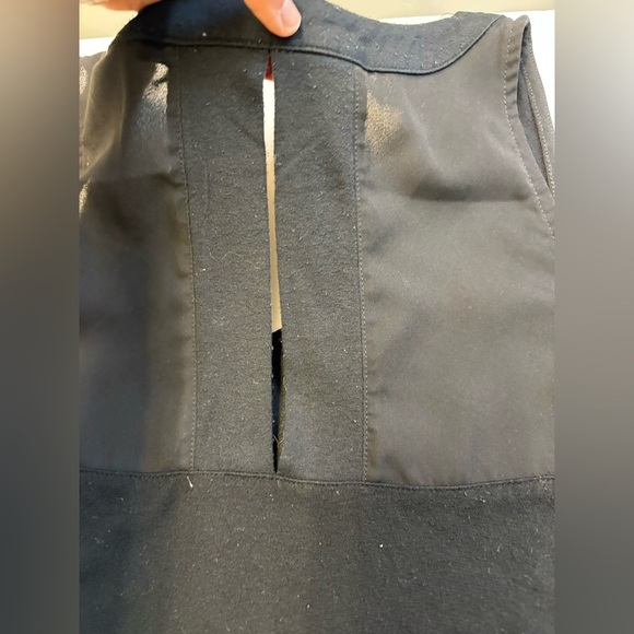 Dynamite vneck black soft sleeveless tank w silky layer top women's size Small - Picture 6 of 10